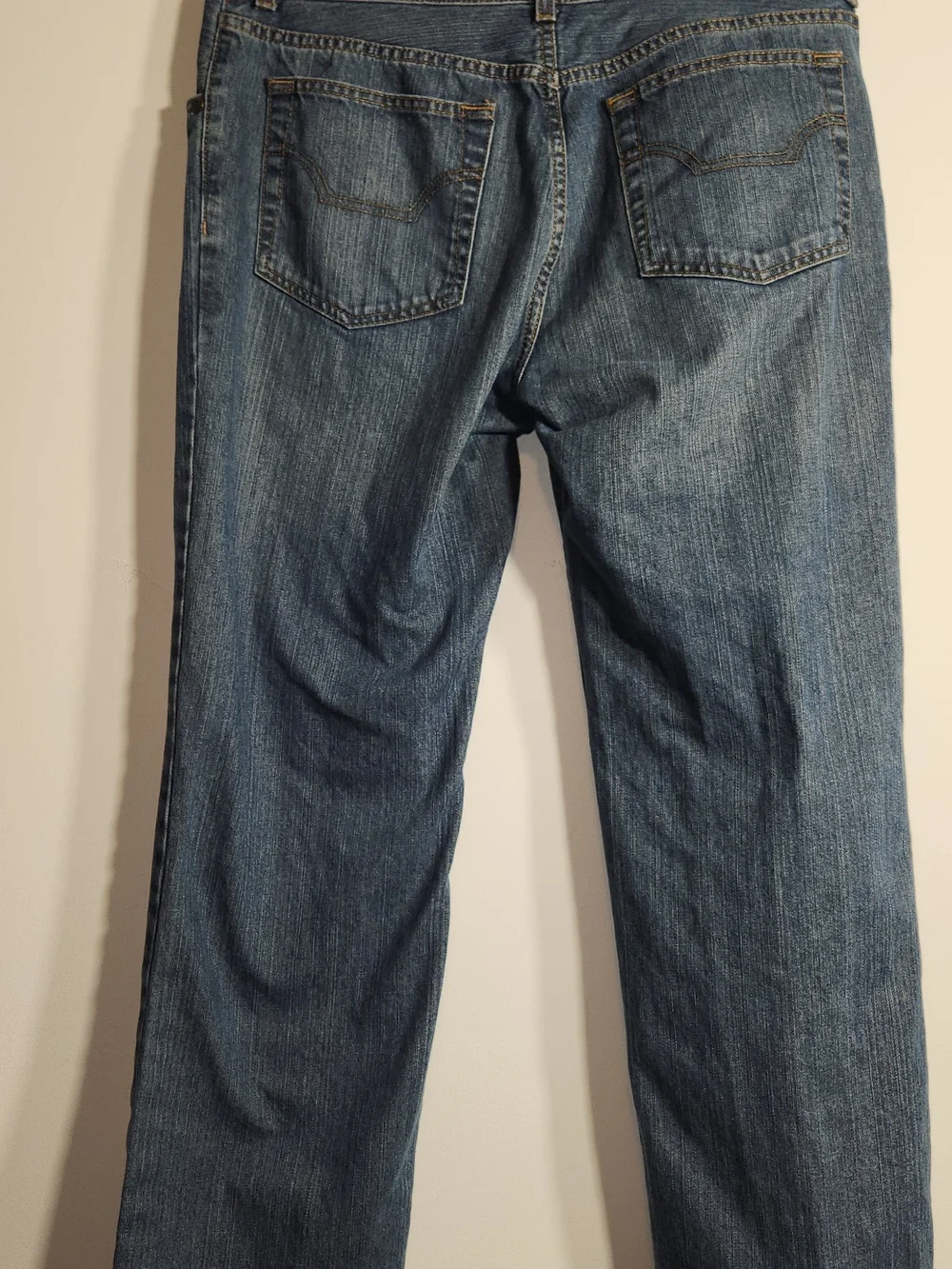 Chaps Blue Denim Straight-Leg Jeans 34/30. Nice